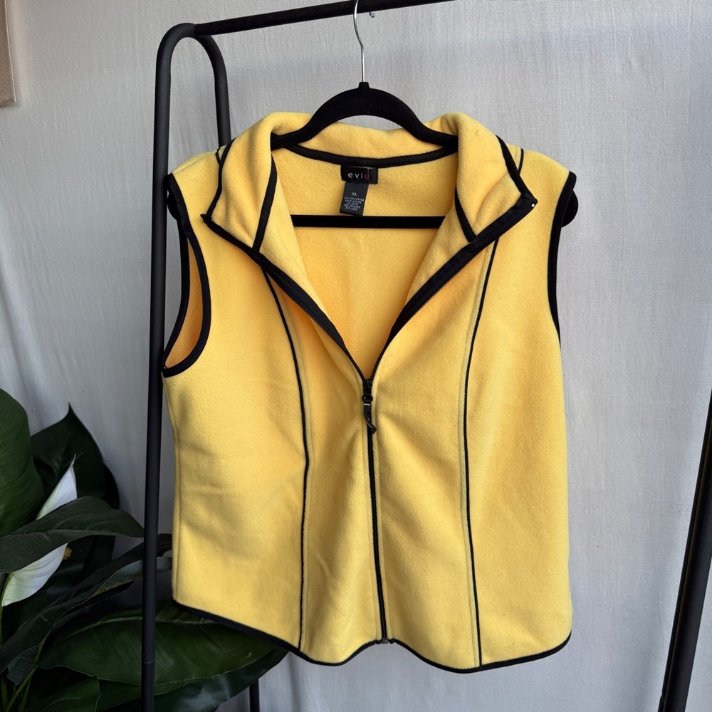 EVIE Yellow Fleece Vest with Black Accents / Size XL